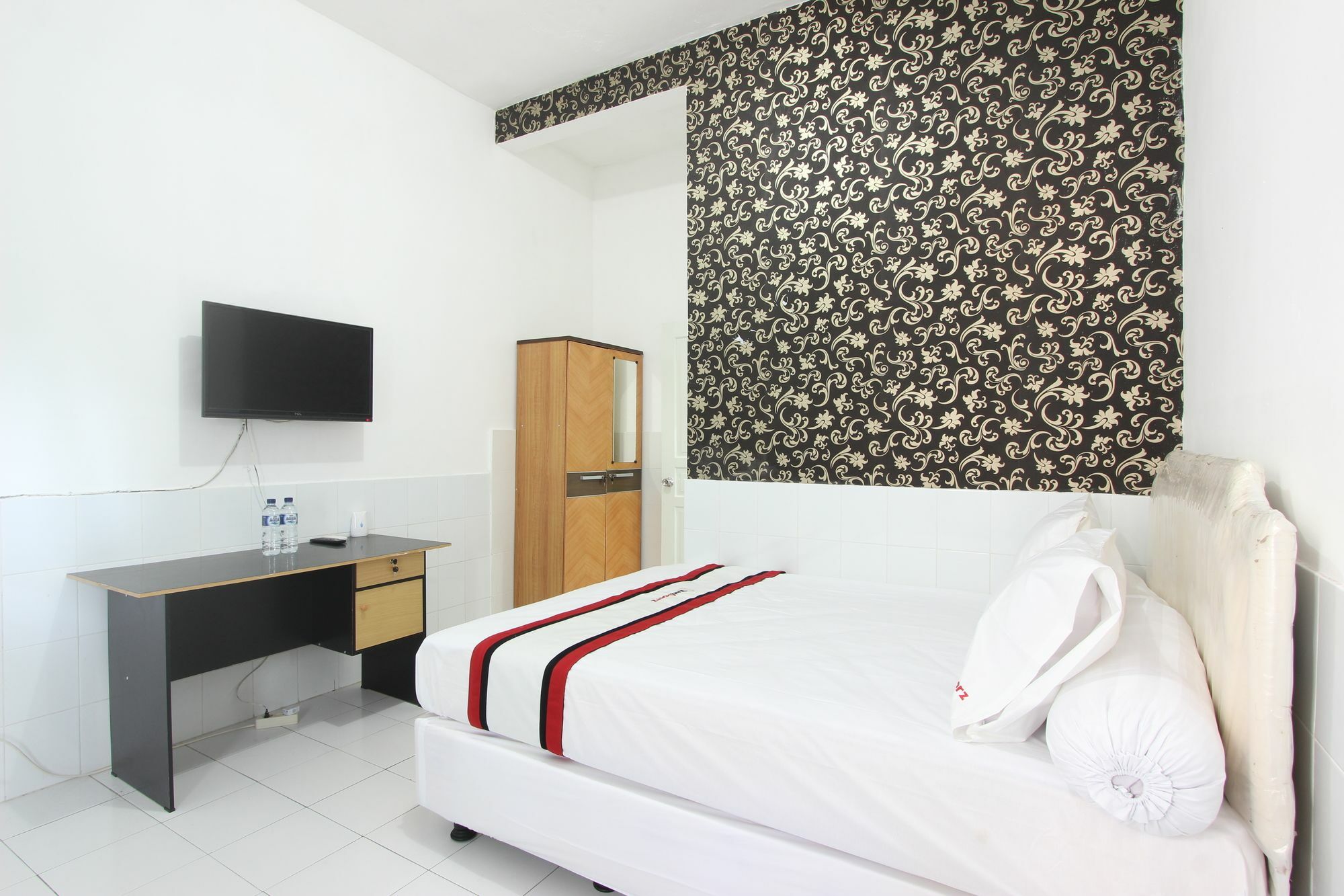Hotel Reddoorz Near Gejayan Kejayan Exterior foto